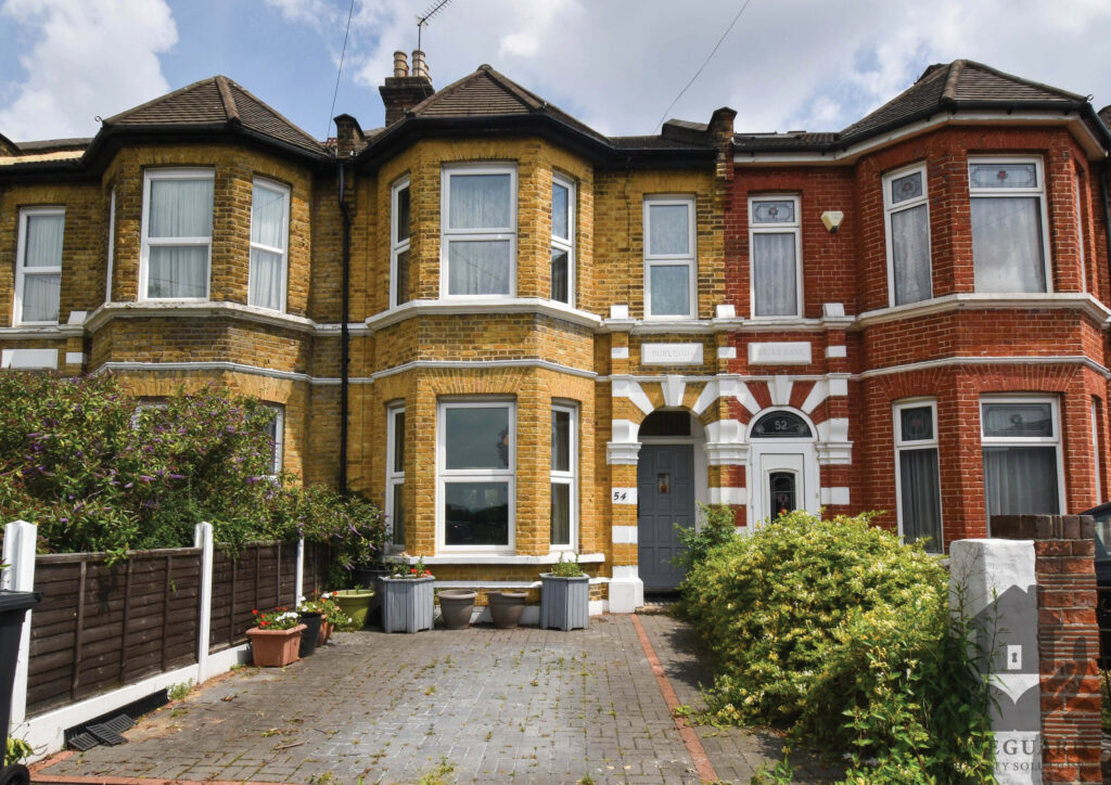 Brisbane Road, Ilford,  IG1 4SL