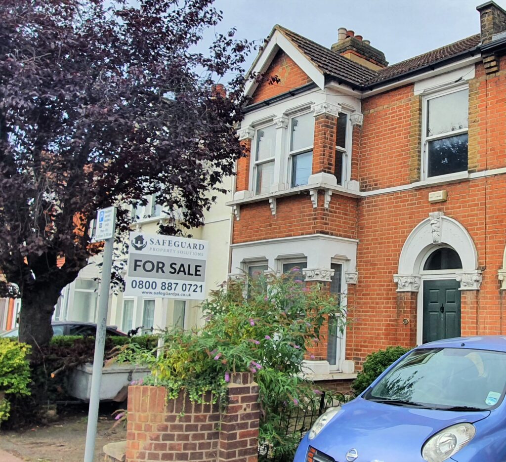 Dunkeld Road, Dagenham, RM8 2PR