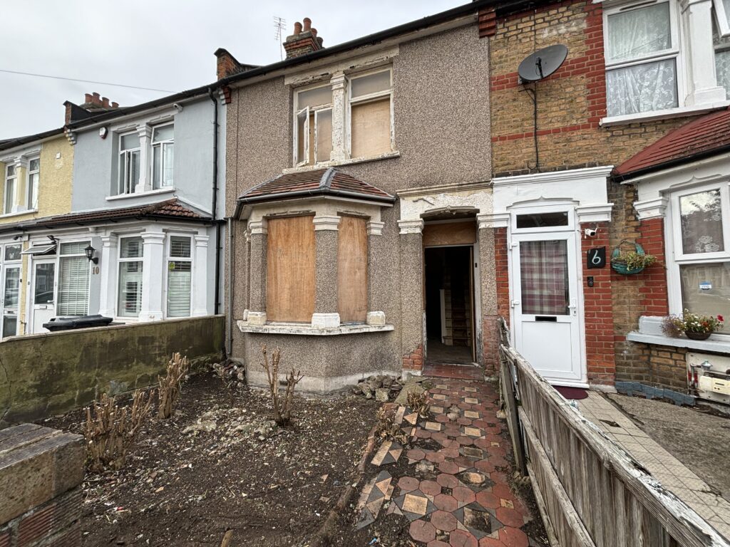 Sandyhill Road, Ilford, IG1 2ET
